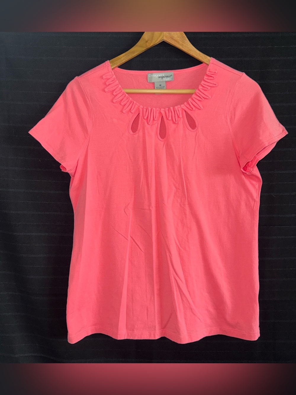 Designers Originals Studio Pink Short M Teardrop Cutout Neckline Cotton Stretch